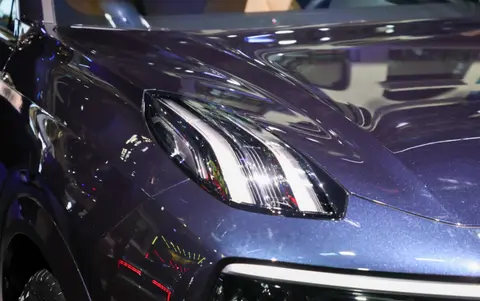 换个标就是沃尔沃！长5米跌至22万，底盘全是铝，254Ps还是大7座