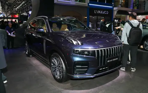 换个标就是沃尔沃！长5米跌至22万，底盘全是铝，254Ps还是大7座