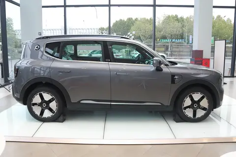 限时16.99万起，续航1615km，smart精灵#5 EHD超级电混