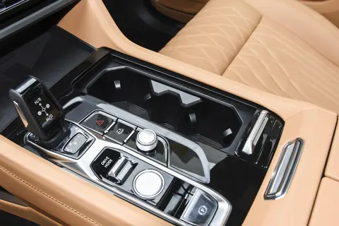 19.88万起，2026款领克09：2.0T+8AT+四驱，月销近2000台