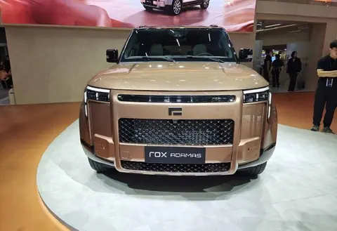 极石销量大涨200%！极石ADAMAS全球订单持续增长，中东富豪的最爱